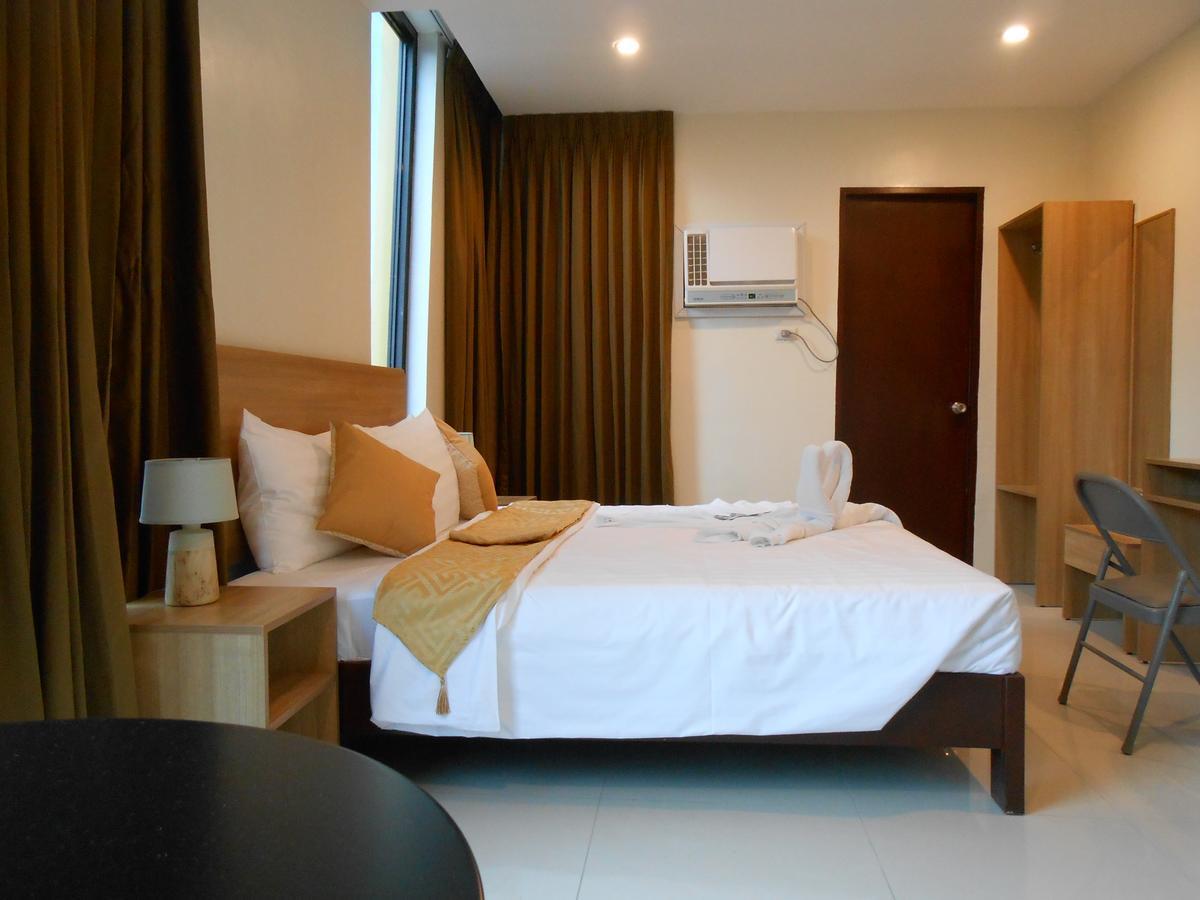 Rublin Hotel Cebu Esterno foto