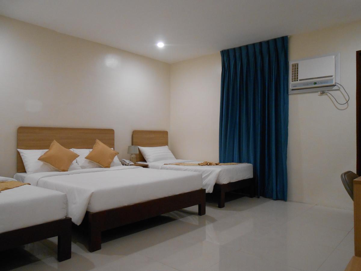Rublin Hotel Cebu Esterno foto