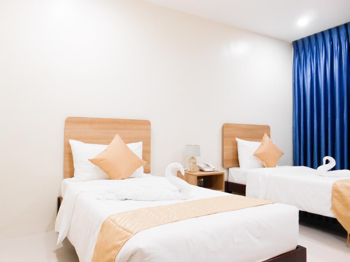 Rublin Hotel Cebu Esterno foto